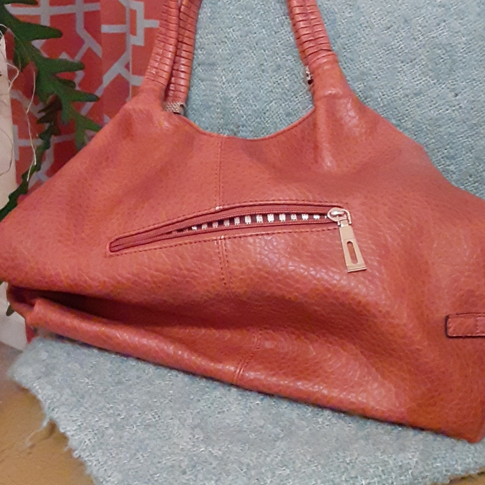 Purse - Picture 2 of 3
